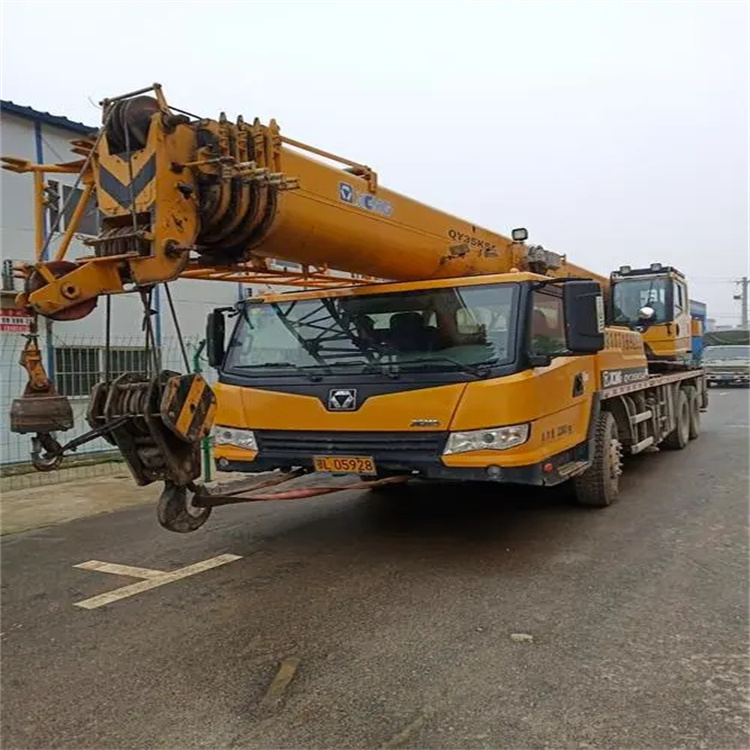 岳口镇吊车出租保险：全面覆盖，安全无忧