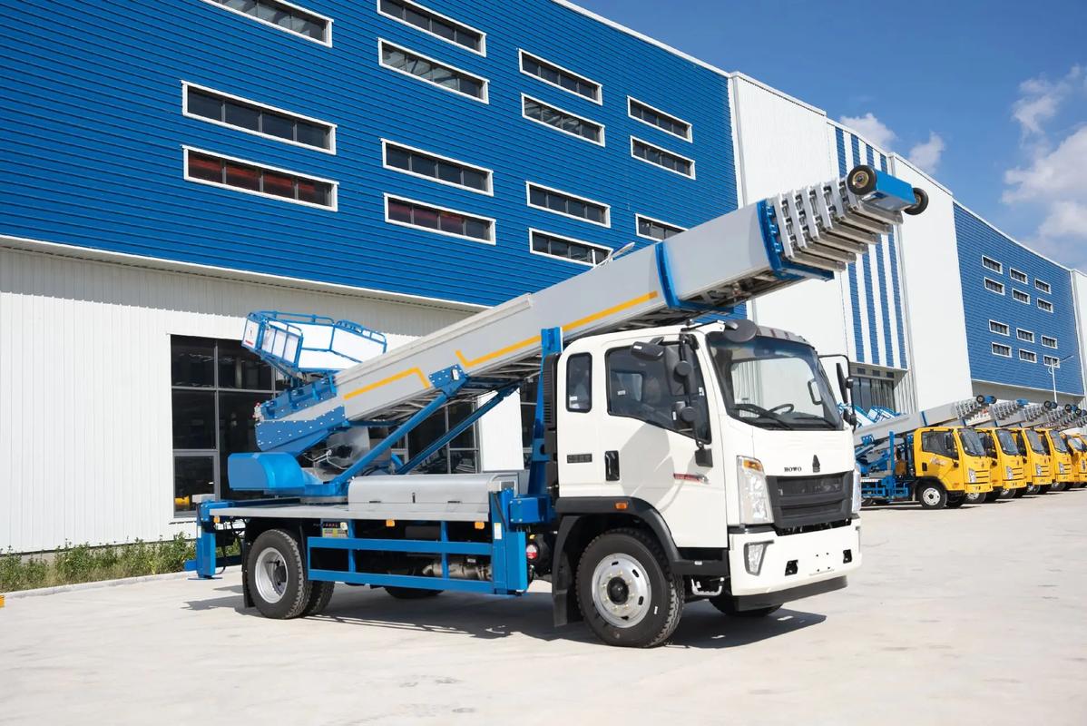 岳口镇出租云梯车高空作业车 建筑垃圾搬运